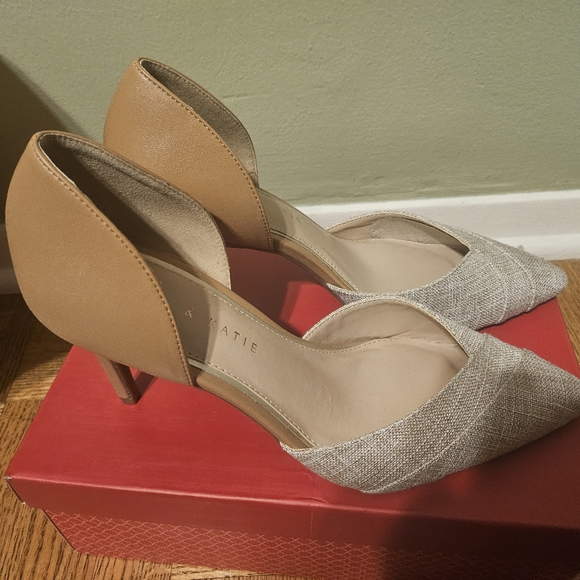 Kelly and Katie tan multi latte Heather linen satin pumps - Picture 2 of 6